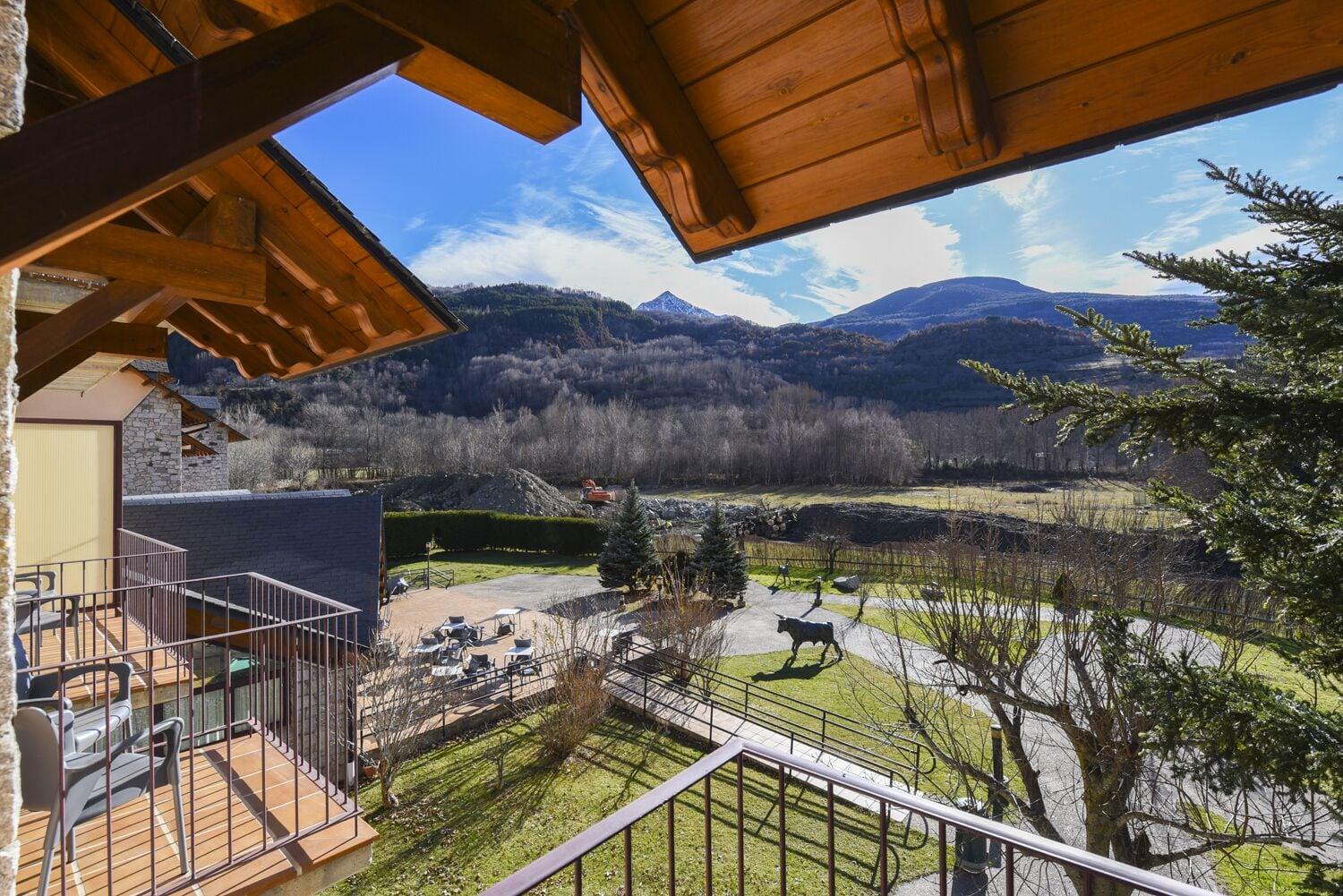 Sommos Hotel Benasque Spa エクステリア 写真