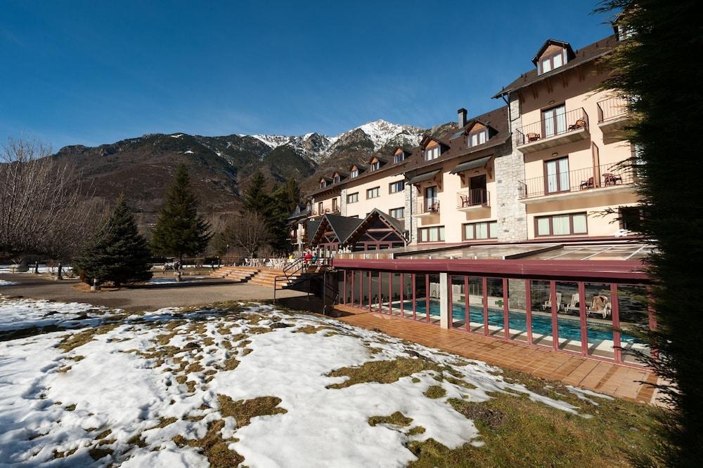 Sommos Hotel Benasque Spa エクステリア 写真