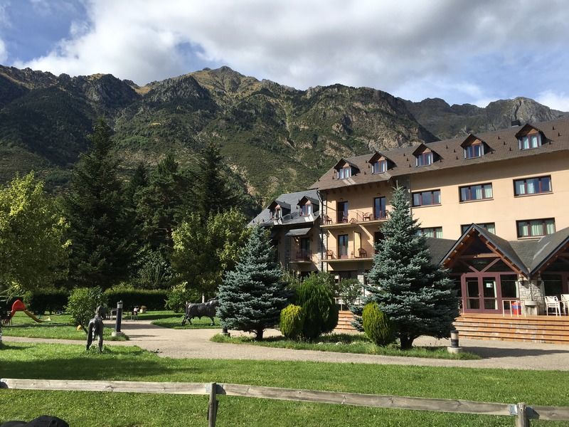 Sommos Hotel Benasque Spa エクステリア 写真